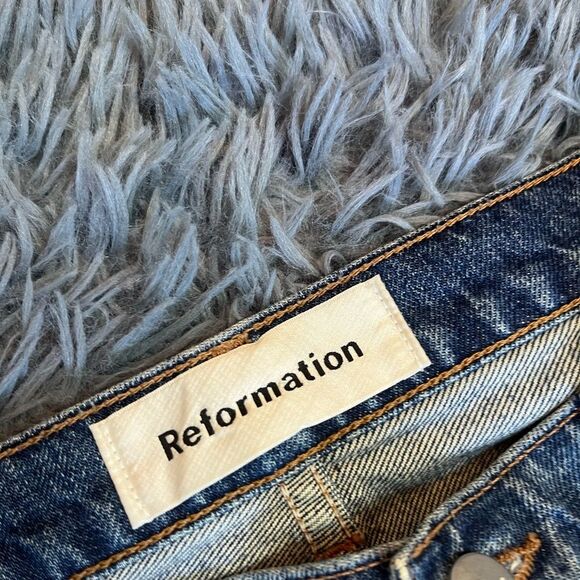 Reformation Julia High Cigarette Jean Baltic Wash Raw Hem Size 29 - Picture 3 of 8